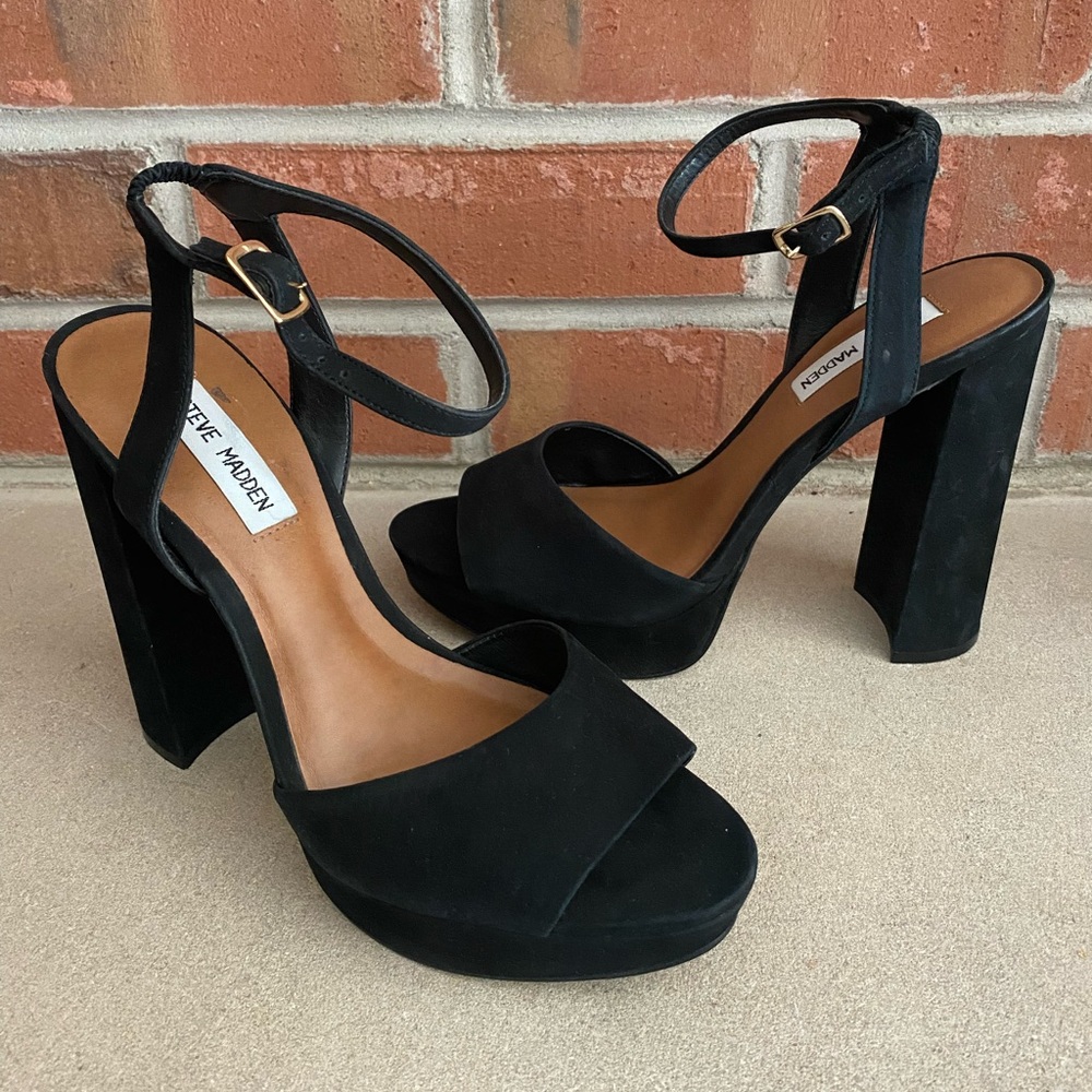 Steve Madden Chunky Suede Platform Heels with Holiday Gift Box - Picture 2 of 8
